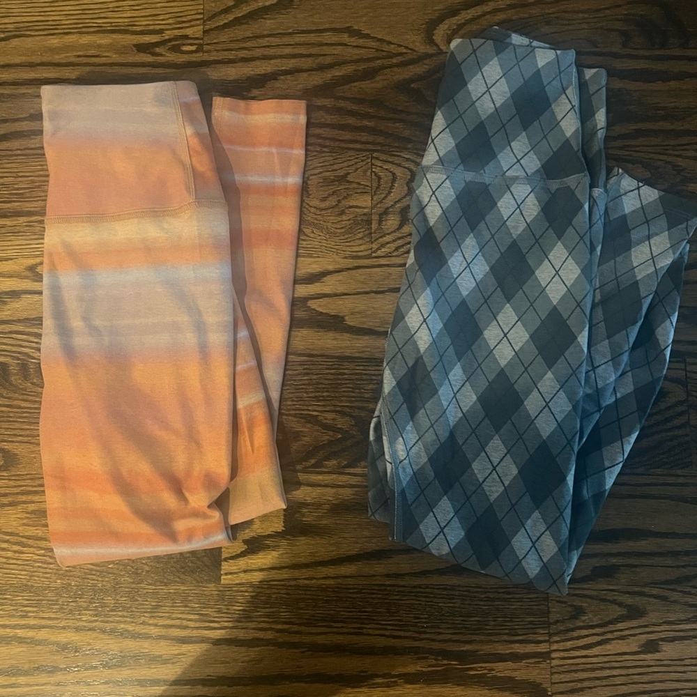 Beyond Yoga Orange and Gray Leggings Set